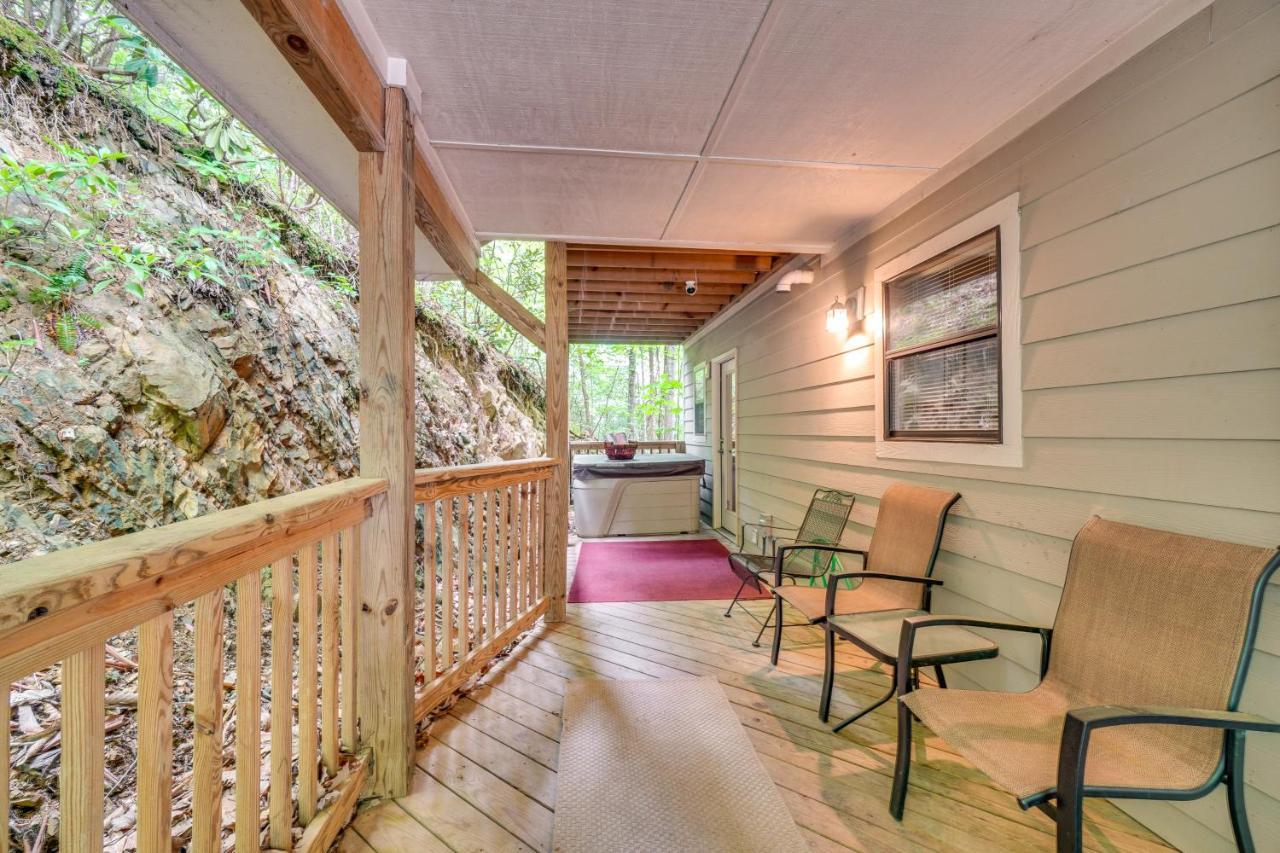 Gatlinburg Vacation Rental Balcony With Hot Tub! Luaran gambar