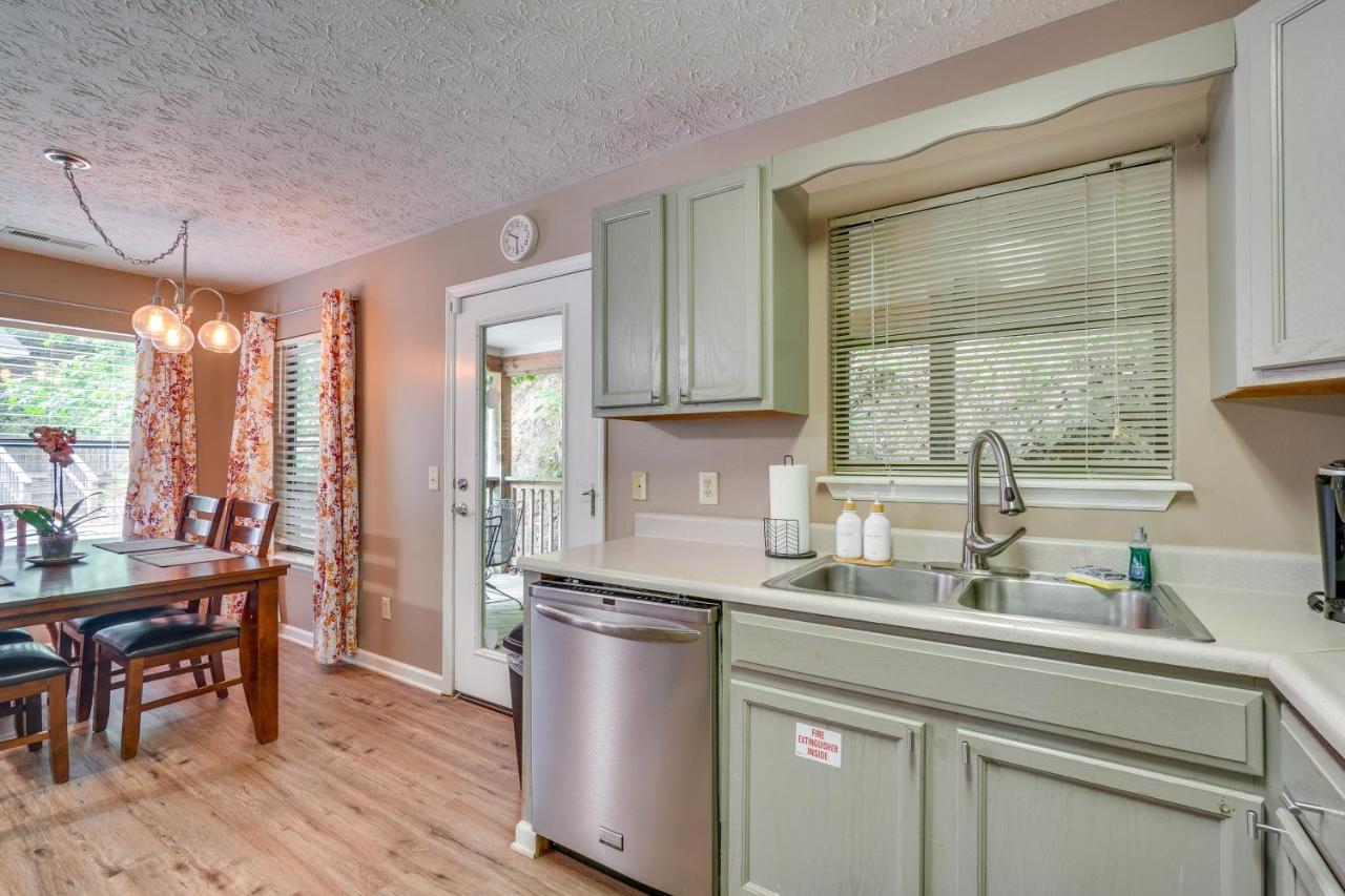 Gatlinburg Vacation Rental Balcony With Hot Tub! Luaran gambar